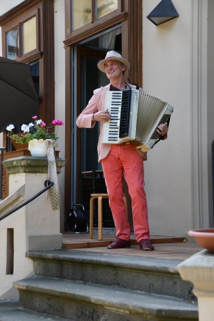 Gartenfest im ORGANEUM
